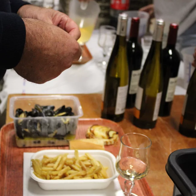 Repas moules frites pendant la soirée après les NVB Games